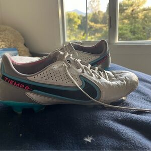 Nike Legend Tiempo 9 Elite Pink, Blue, White Men’s Size 9
